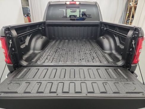 New 2026 RAM 1500 Big Horn AWD/4WD image 21