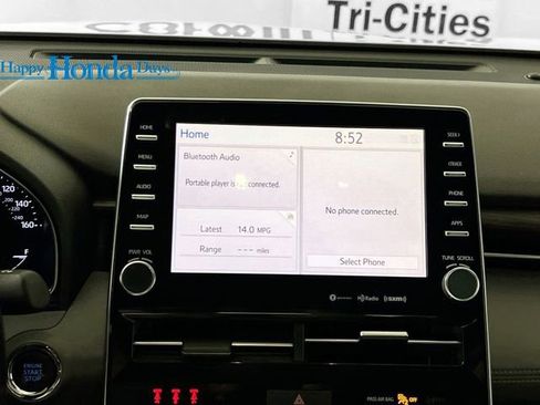 Used 2019 Toyota Avalon XLE image 24