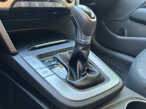 Used 2018 Hyundai Elantra Limited image 22