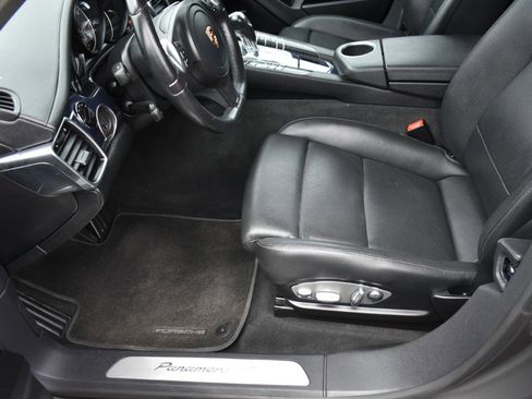 Used 2013 Porsche Panamera 4S image 25