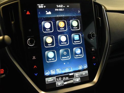 Used 2025 Subaru Crosstrek 2.0i Premium image 10