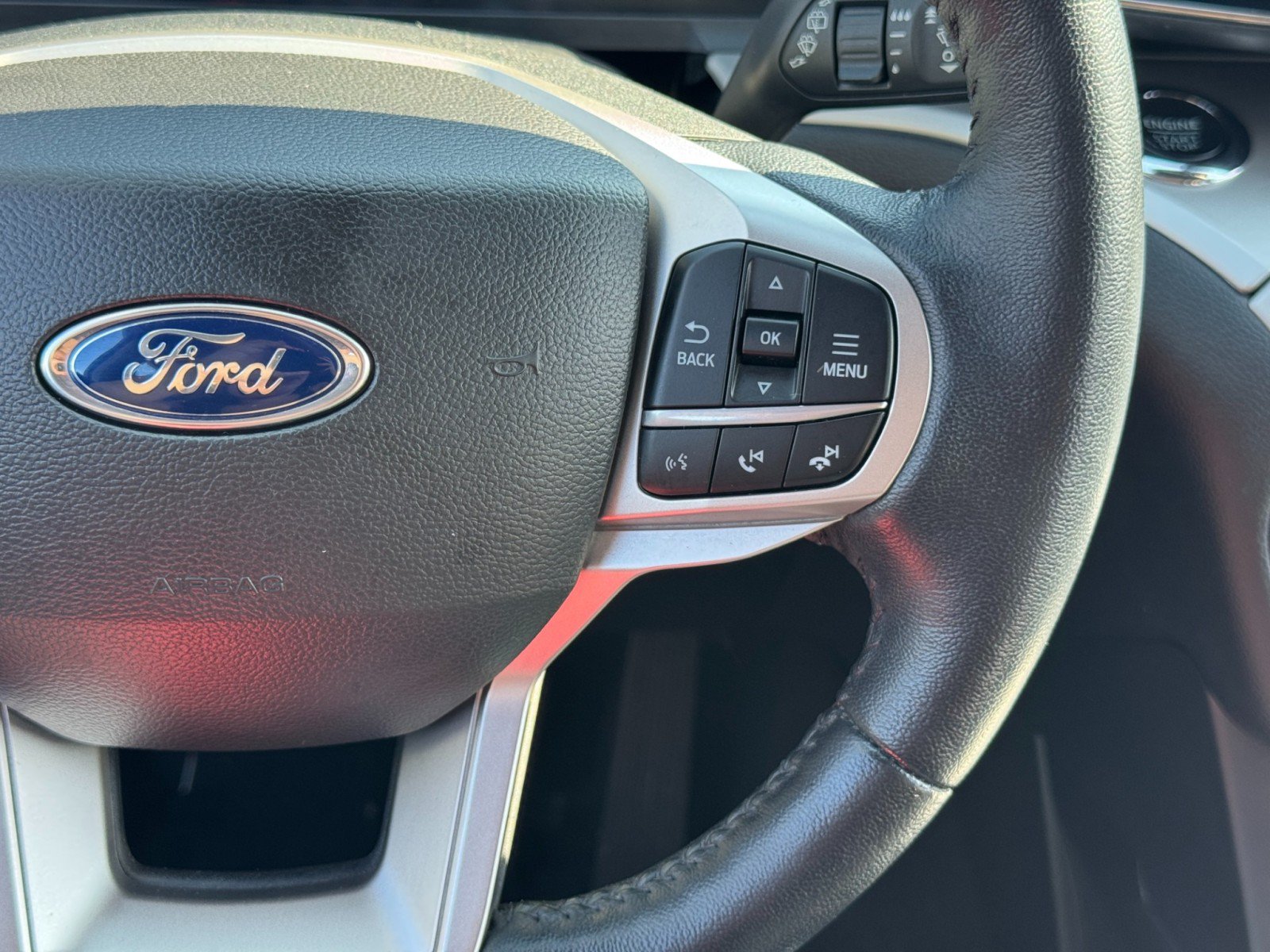 Used 2022 Ford Explorer XLT w/ Equipment Group 202A RWD image 21