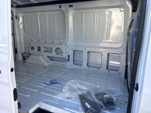 New 2026 Ford Transit 250 148 Medium Roof RWD image 13
