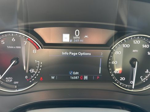 Certified 2024 Cadillac XT5 Premium Luxury AWD/4WD image 29