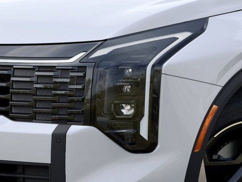 New 2026 Kia Sportage EX image 10