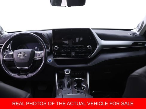 Used 2021 Toyota Highlander Platinum AWD/4WD image 5