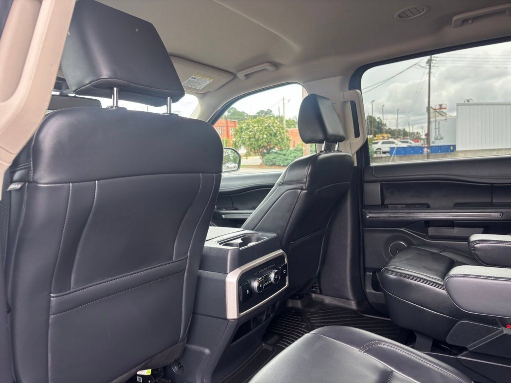 Used 2024 Ford Expedition XLT AWD/4WD image 20