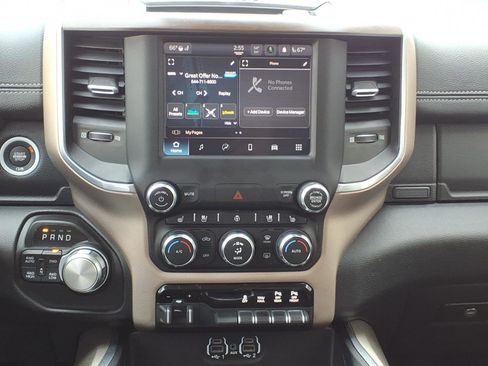 Used 2022 RAM 1500 Laramie AWD/4WD image 11