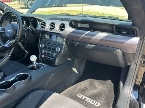 Used 2015 Ford Mustang GT image 15
