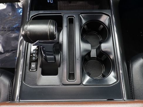 Used 2022 Ford F150 Lariat w/ Equipment Group 502A High image 13