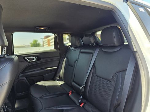 New 2026 Jeep Compass Latitude AWD/4WD image 15