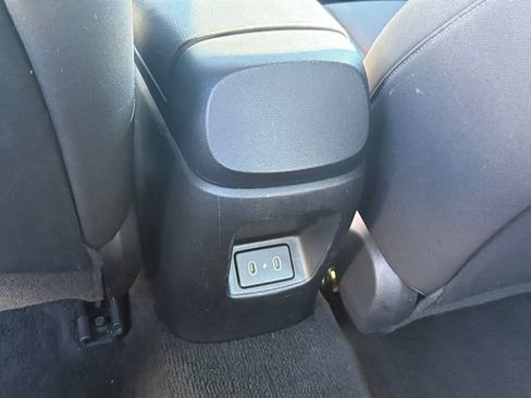 Used 2024 Hyundai Elantra SEL FWD image 24