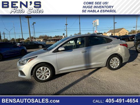 Used 2019 Hyundai Accent SE FWD image 1