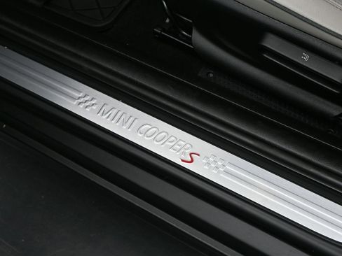 Used 2023 MINI Cooper S w/ Driver Assistance Package image 13