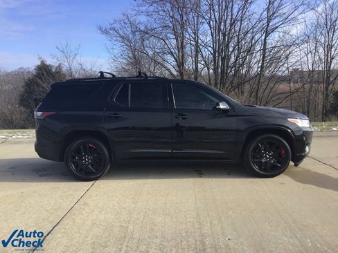 Used 2018 Chevrolet Traverse Premier w/ Redline Edition image 2
