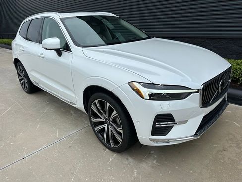 Used 2023 Volvo XC60 B5 Ultimate w/ Protection Package Premier image 11