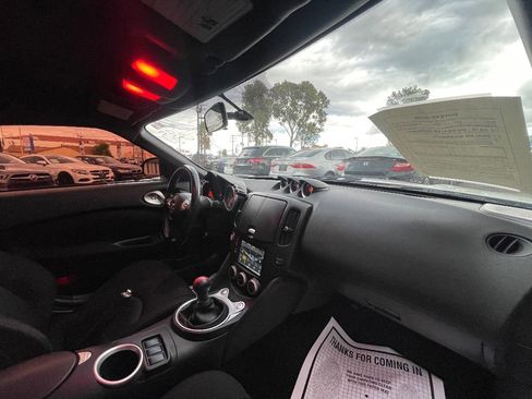 Used 2015 Nissan 370Z w/ Sport Package RWD image 12