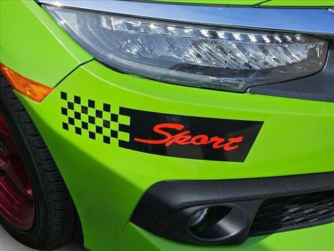 Used 2017 Honda Civic Touring image 4