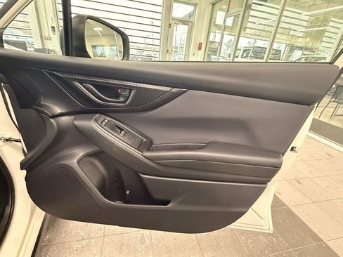 Used 2021 Subaru Crosstrek 2.0i Premium image 33