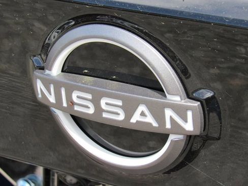 Used 2026 Nissan Kicks SR image 14