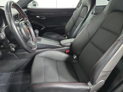 Used 2018 Porsche 911 GT3 RWD image 5