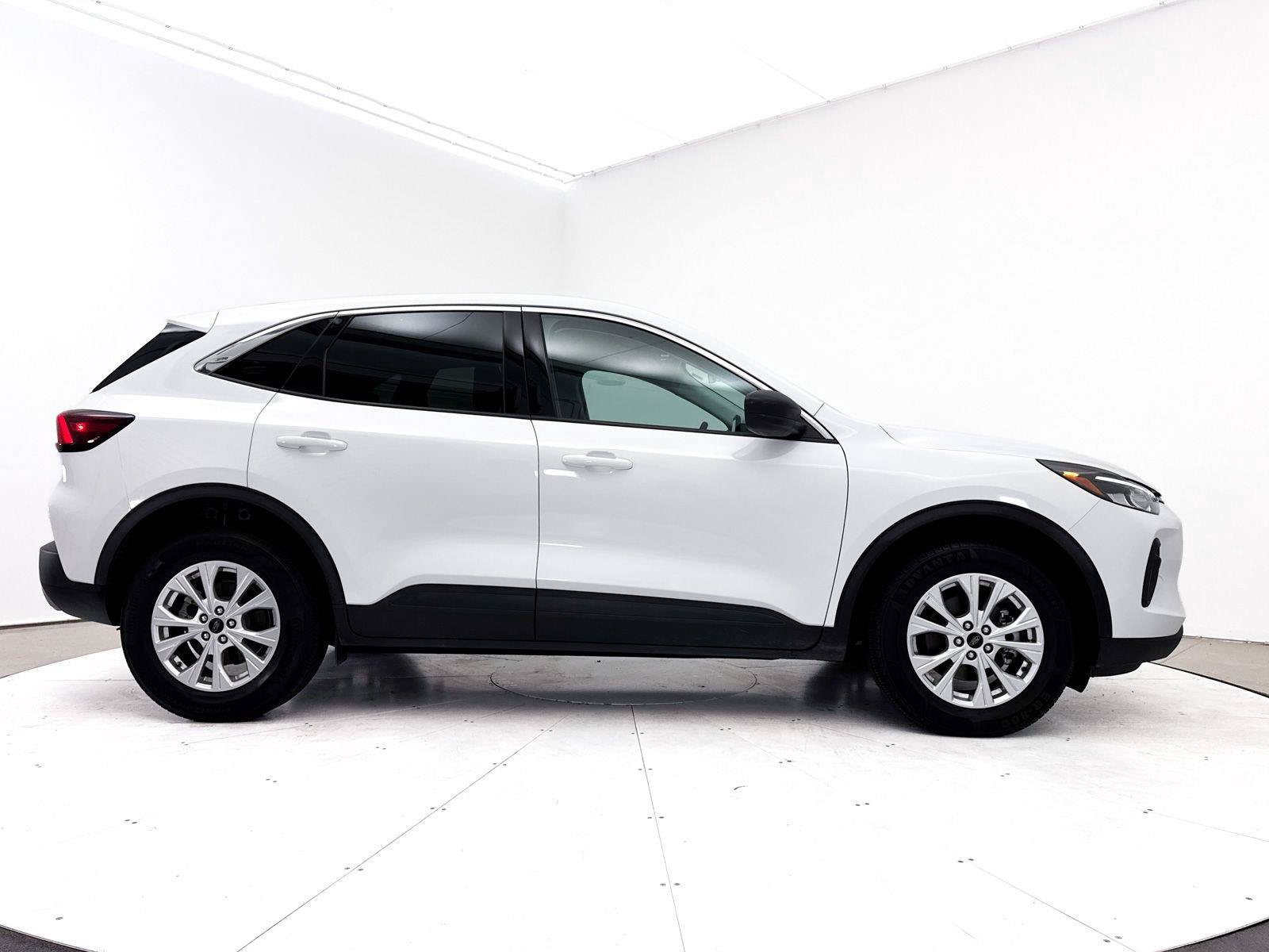 Used 2024 Ford Escape Active AWD/4WD image 37