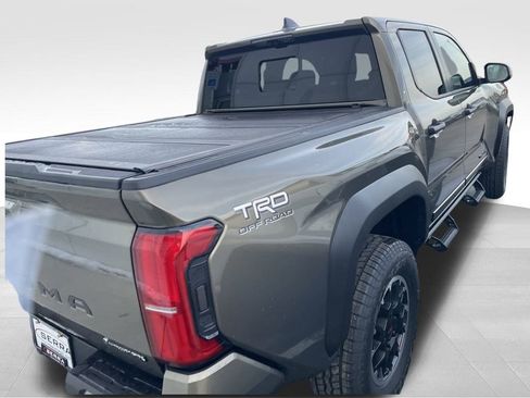 New 2026 Toyota Tacoma TRD Off-Road AWD/4WD image 10