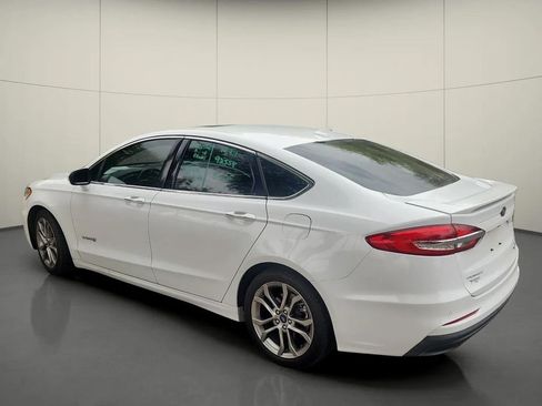 Used 2019 Ford Fusion Titanium FWD image 5