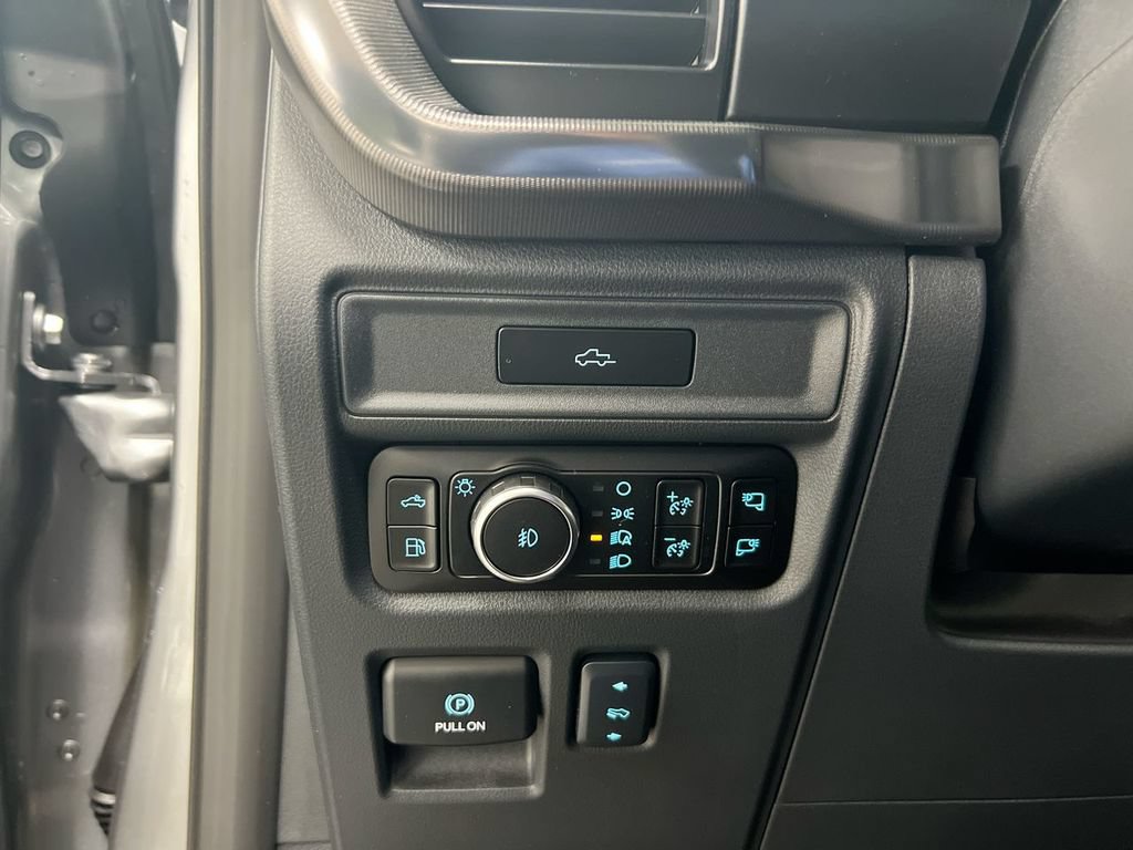 Used 2026 Ford F150 Platinum w/ Equipment Group 702A High AWD/4WD image 19