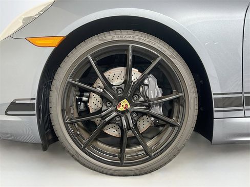 New 2025 Porsche 718 Cayman image 29