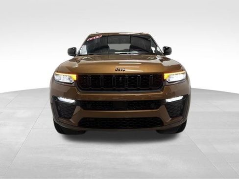 New 2026 Jeep Grand Cherokee L Limited AWD/4WD image 3