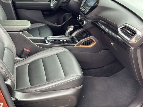 Used 2021 Chevrolet TrailBlazer ACTIV w/ Technology Package FWD image 20