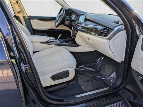 Used 2015 BMW X5 xDrive35d image 23