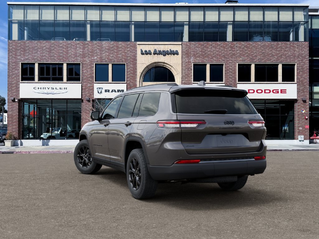 New 2026 Jeep Grand Cherokee L 4WD image 3