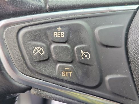 Used 2019 Chevrolet Equinox LT FWD image 25