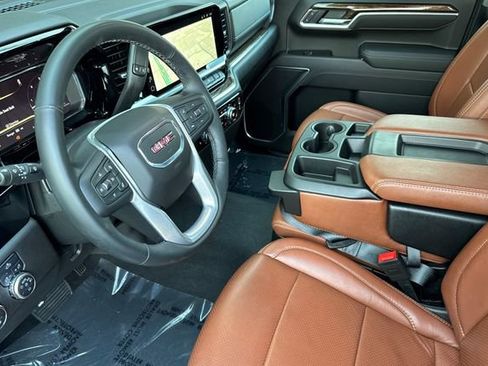Used 2025 GMC Sierra 1500 Elevation image 10