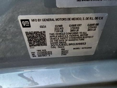 Certified 2024 GMC Sierra 1500 AT4 w/ Technology Package AWD/4WD image 33