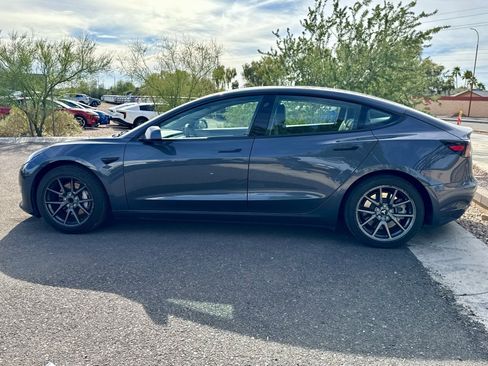 Used 2023 Tesla Model 3 Standard Range image 6