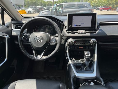 Used 2025 Toyota RAV4 XLE Premium w/ Weather Package AWD/4WD image 23