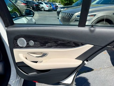 Used 2017 Mercedes-Benz E 300 4MATIC image 29