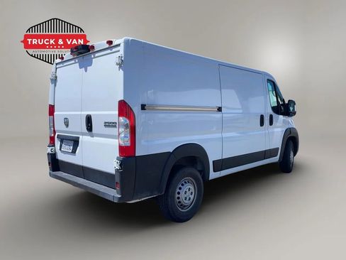 Used 2025 RAM ProMaster 2500 w/ Convenience Group FWD image 6