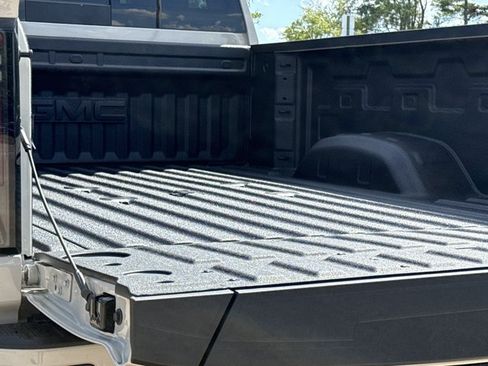 New 2026 GMC Sierra 2500 AT4 w/ AT4 Premium Plus Package AWD/4WD image 5