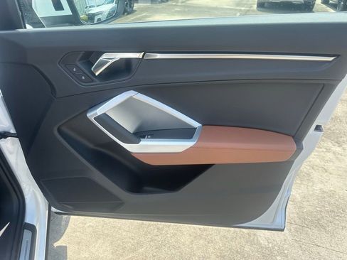 New 2025 Audi Q3 2.0T Premium image 25