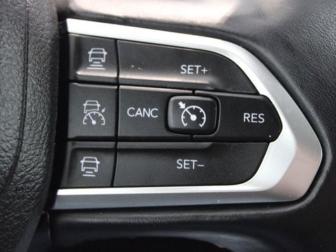 Used 2022 Jeep Compass Limited AWD/4WD image 23