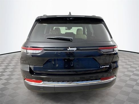 New 2025 Jeep Grand Cherokee Limited w/ Luxury Tech Group II image 6