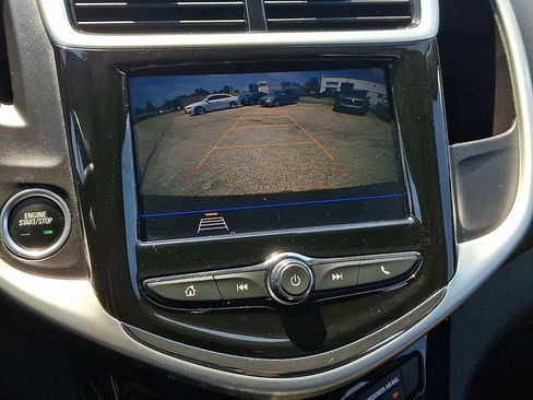 Certified 2020 Chevrolet Sonic LT w/ Convenience Package FWD image 19