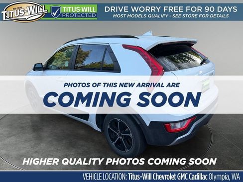 Used 2025 Kia Niro LX FWD image 3