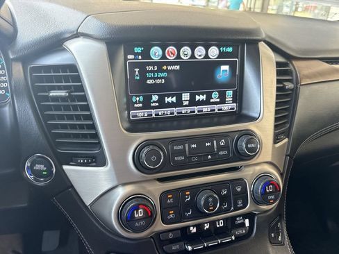 Certified 2020 GMC Yukon XL Denali w/ Denali Ultimate Package AWD/4WD image 13