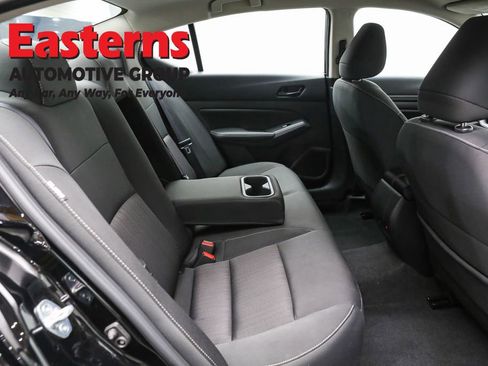 Used 2025 Nissan Altima 2.5 SV image 23