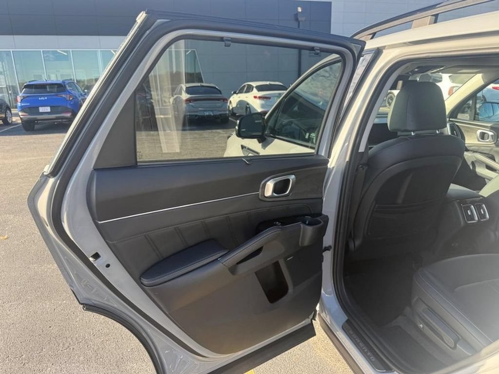 Used 2026 Kia Sorento SX AWD/4WD image 21